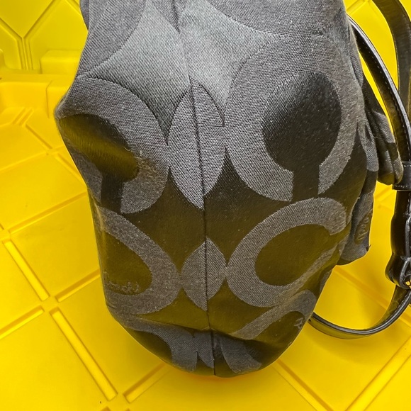 COACH KRISTIN HOBO BAG W/COA- Read Description - Picture 10 of 14